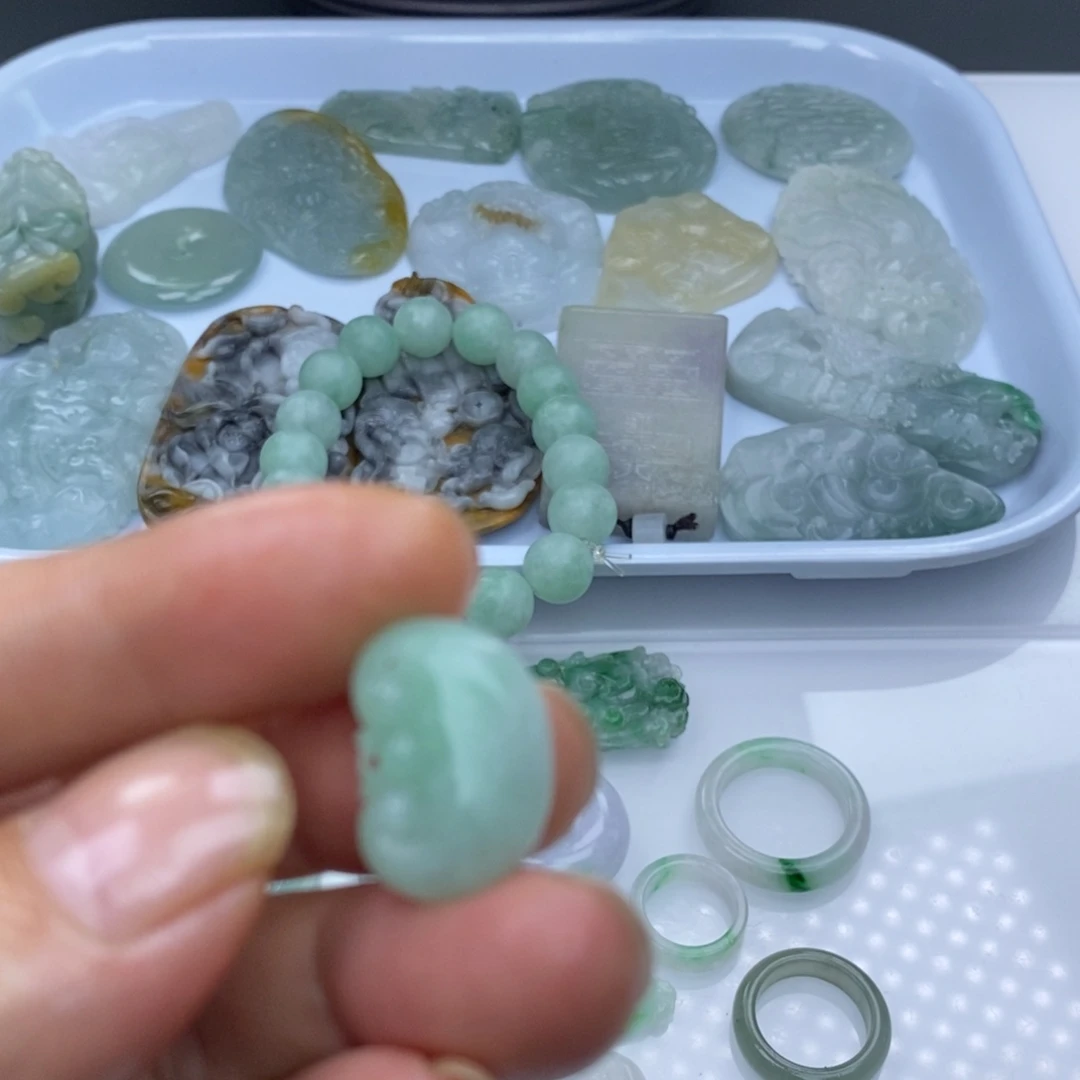 定制翡翠未镶嵌如意头