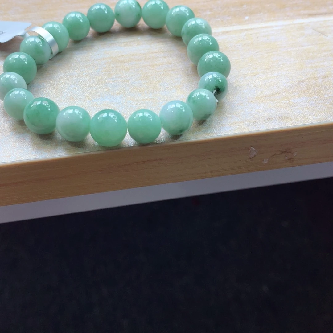 翡翠颈饰未镶嵌吊坠