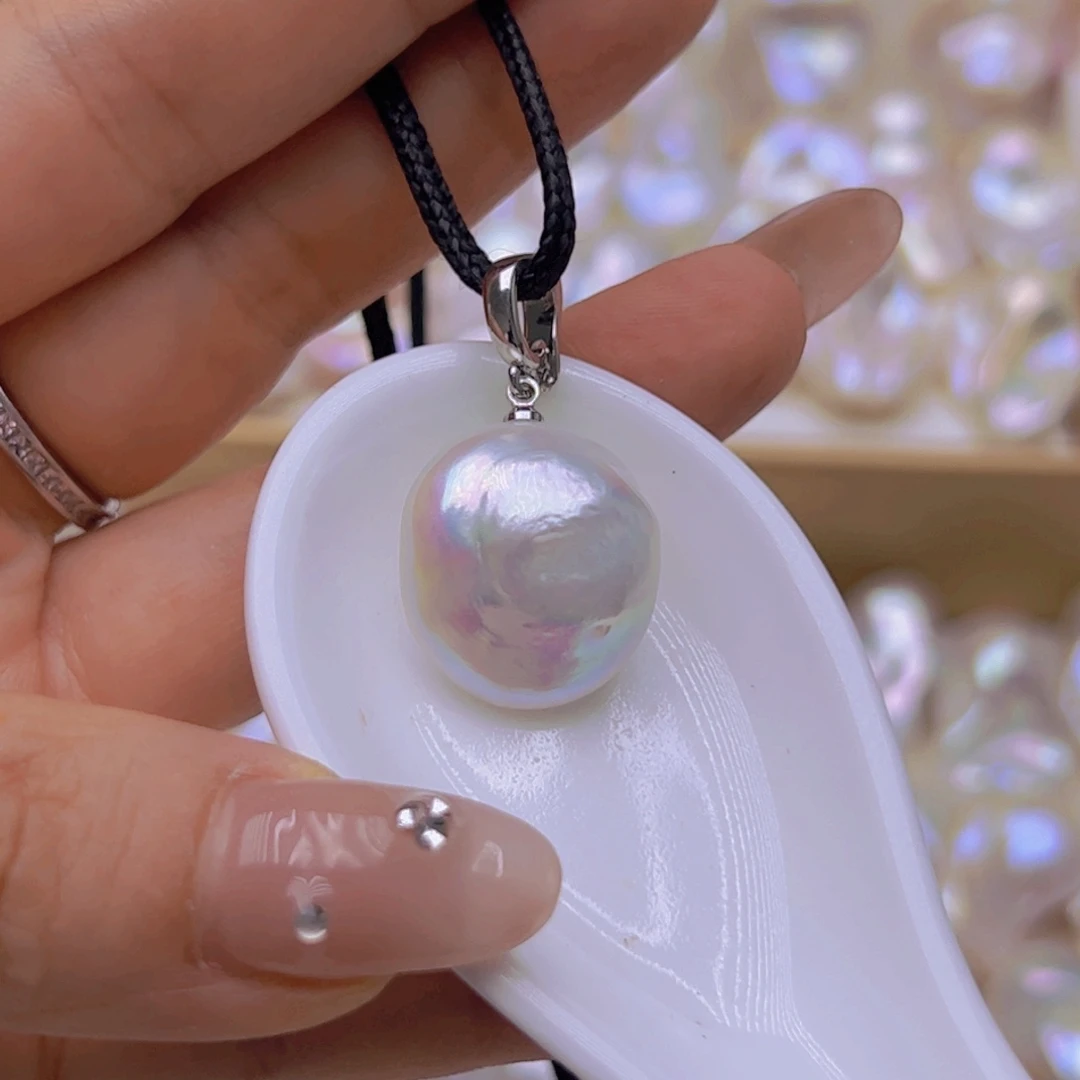 颈饰未镶嵌淡水珍珠