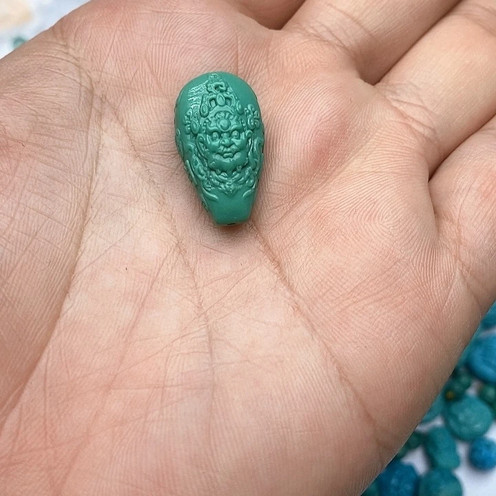 绿松石未镶嵌珠宝奇石