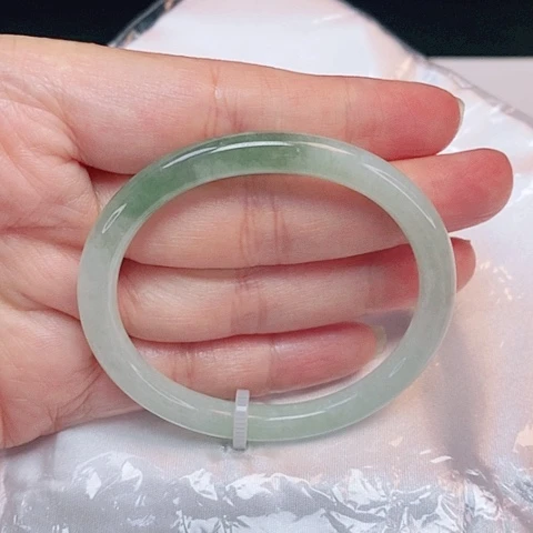 【闪购商品】翡翠手镯未镶嵌贵妃54
