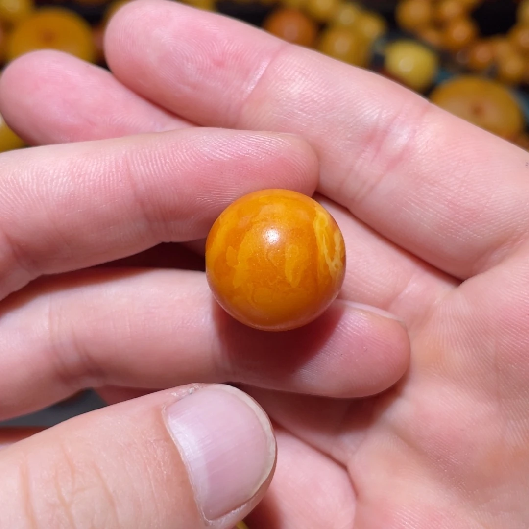 泓***坊琥珀未镶嵌裸石苹果珠