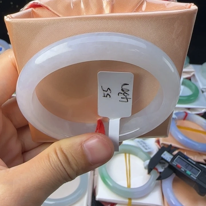 未镶嵌手镯翡翠翡翠手镯