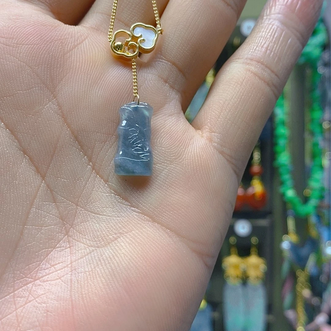 未镶嵌翡翠耳饰翡翠