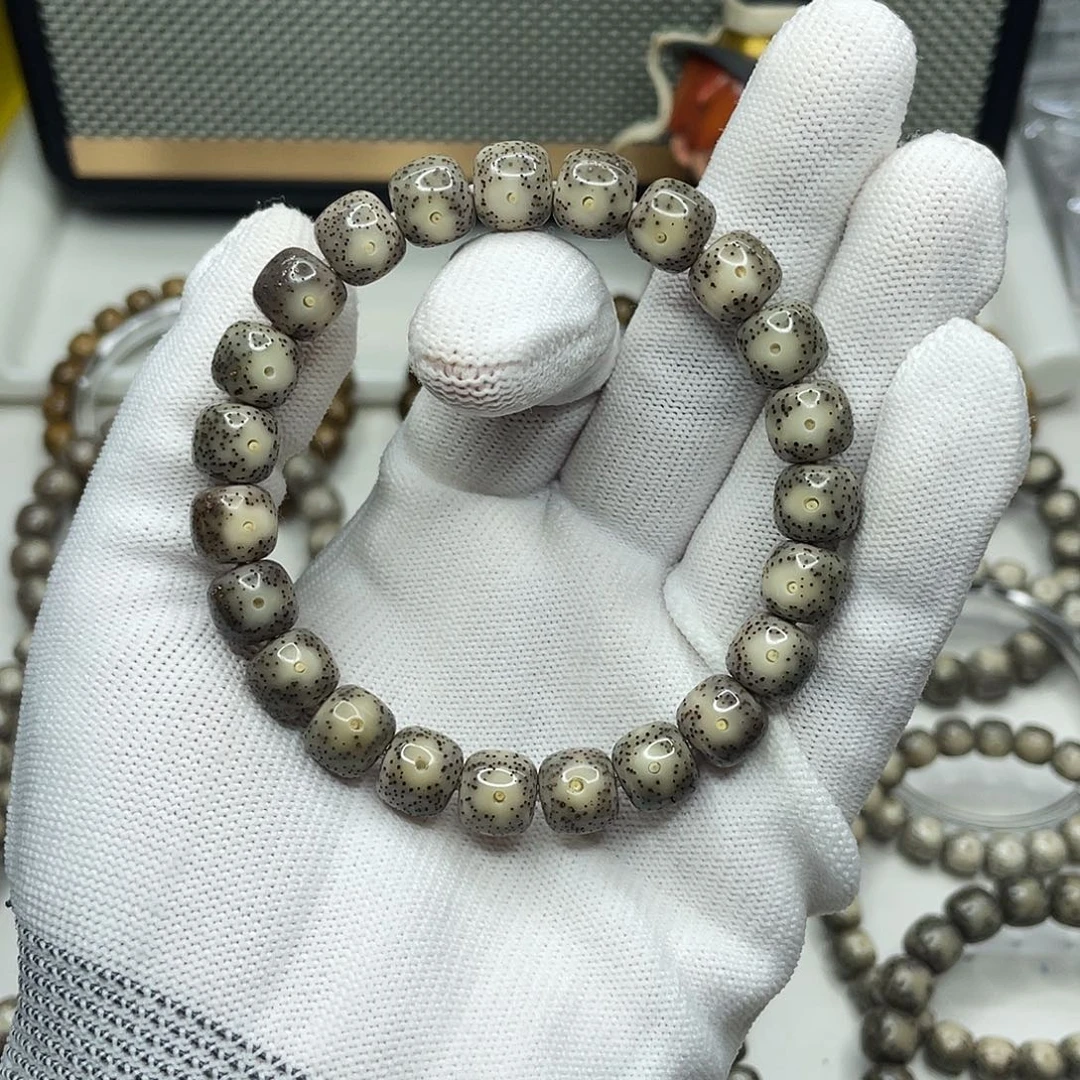 星月菩提手串10mm 灰冰糖大眼