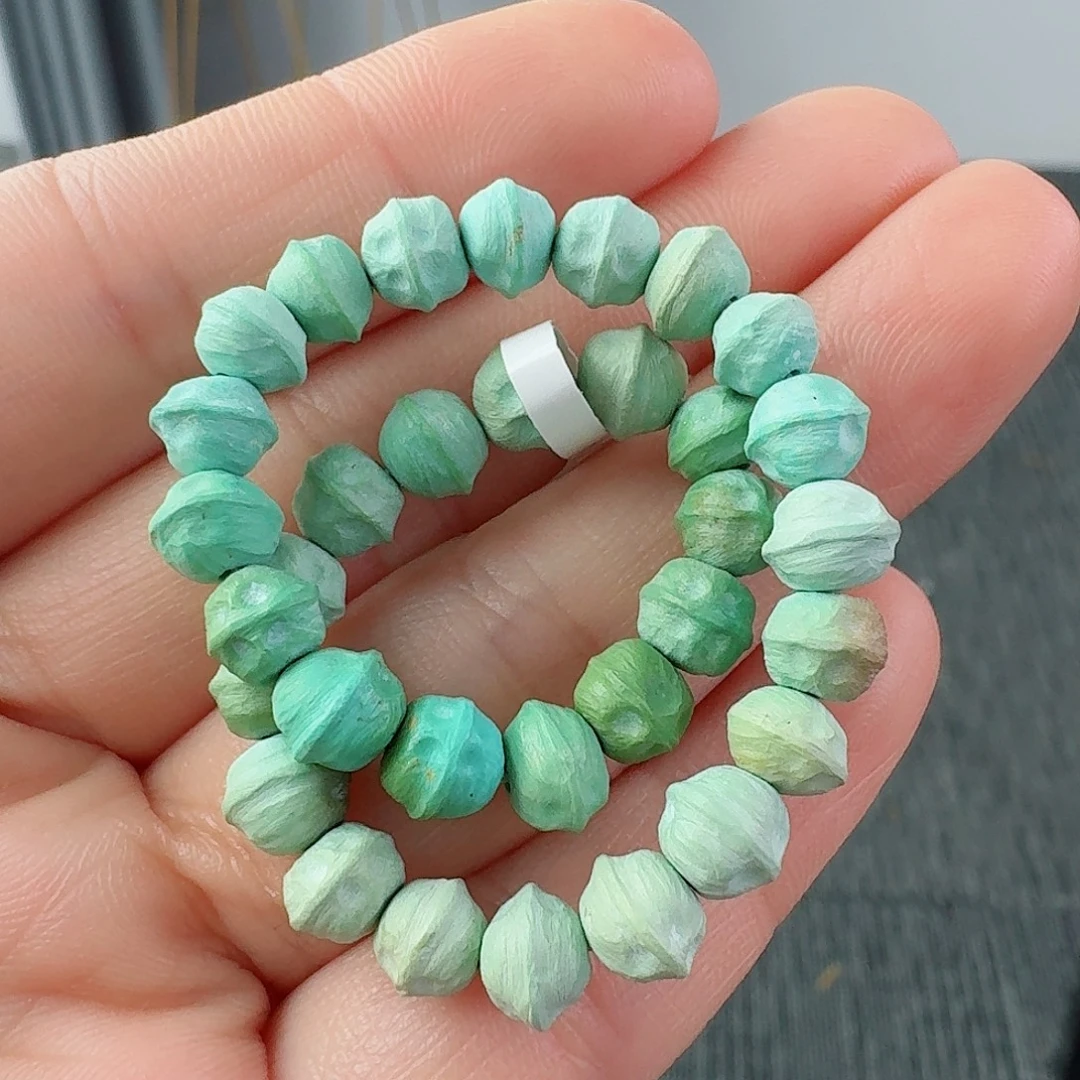 难***涂绿松石未镶嵌珠宝半成品