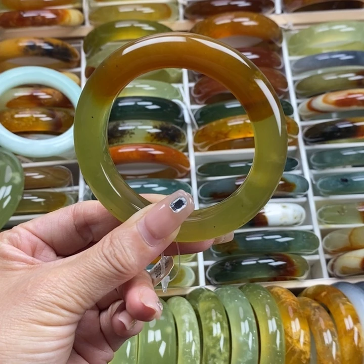蛇纹石玉未镶嵌手镯56