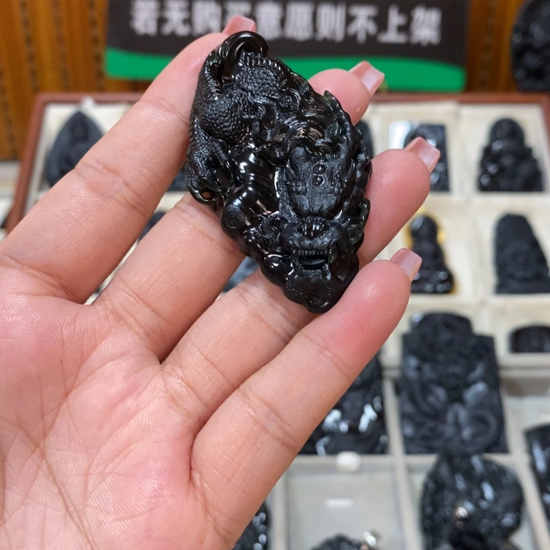 ****翡翠未镶嵌吊坠(赠链)翡翠