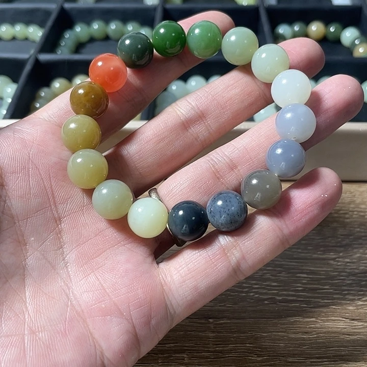 手串足金镶嵌和田玉