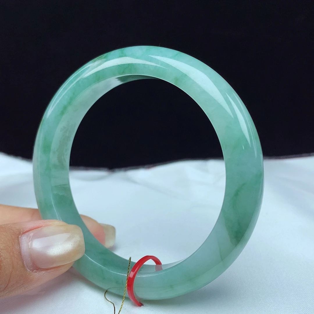 翡翠手镯未镶嵌57圈 3752