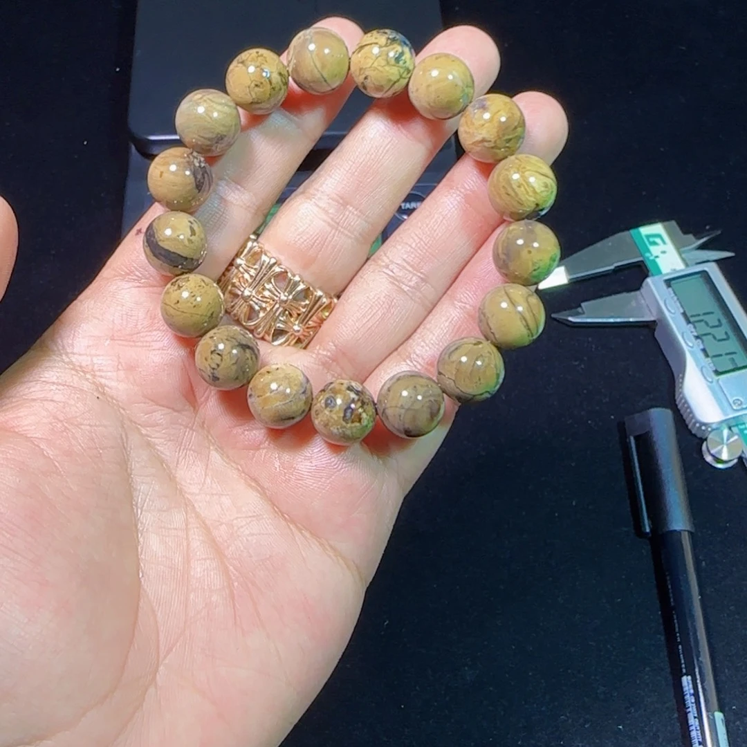 琥珀未镶嵌裸石琥珀