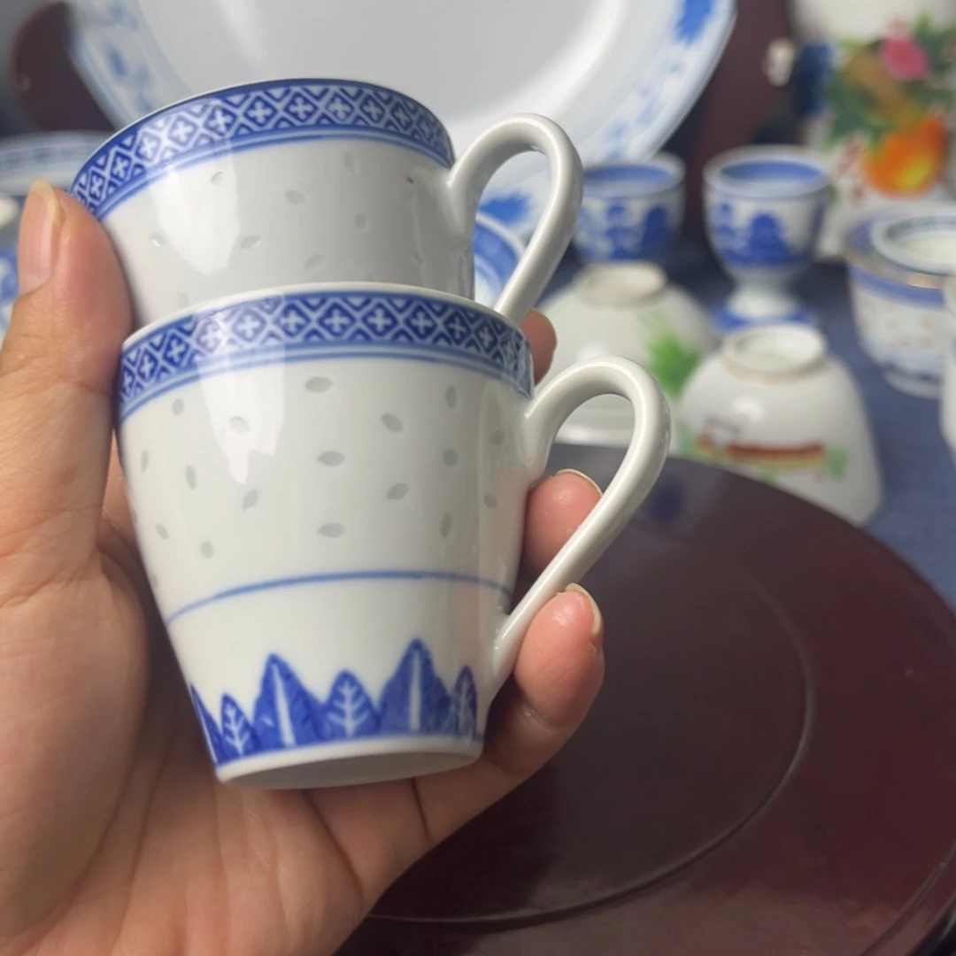 行***赵景德镇陶瓷艺术品