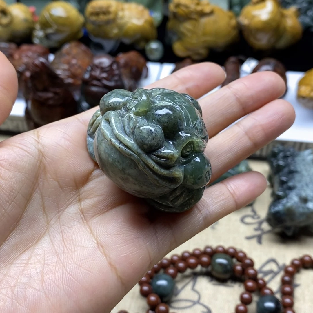 岫岩河磨玉（透闪石质玉）未镶嵌把件