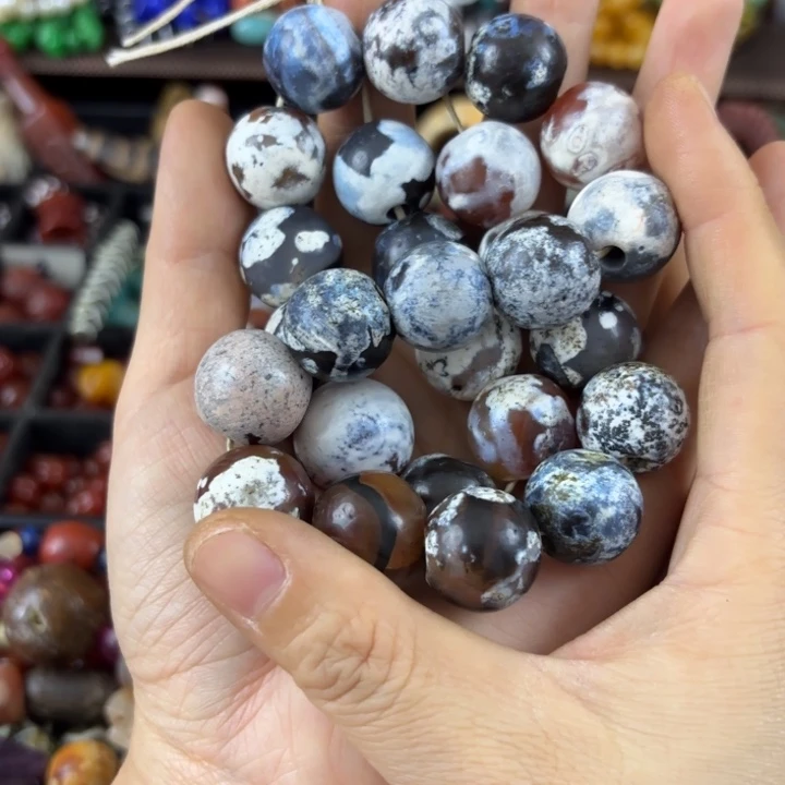 老***片未镶嵌颈饰玛瑙/玉髓