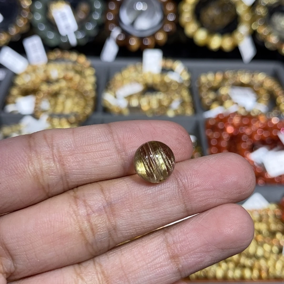 囊***玉未镶嵌珠宝半成品水晶芊