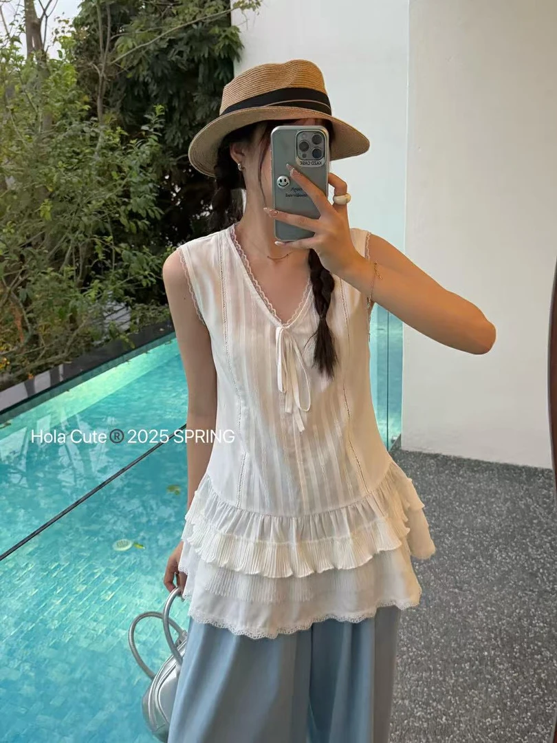 “叠穿神器”早春韩系蕾丝拼接背心上衣甜美百搭V领系带小衫