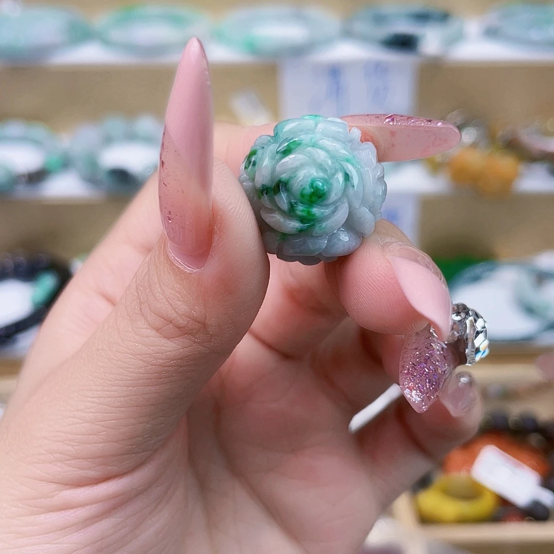 翡翠未镶嵌手链吊坠