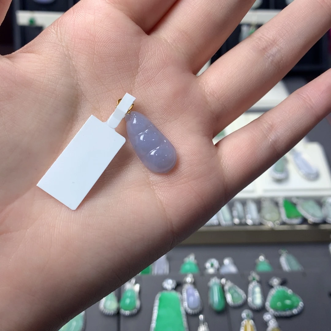 翡翠18K金镶嵌挂件