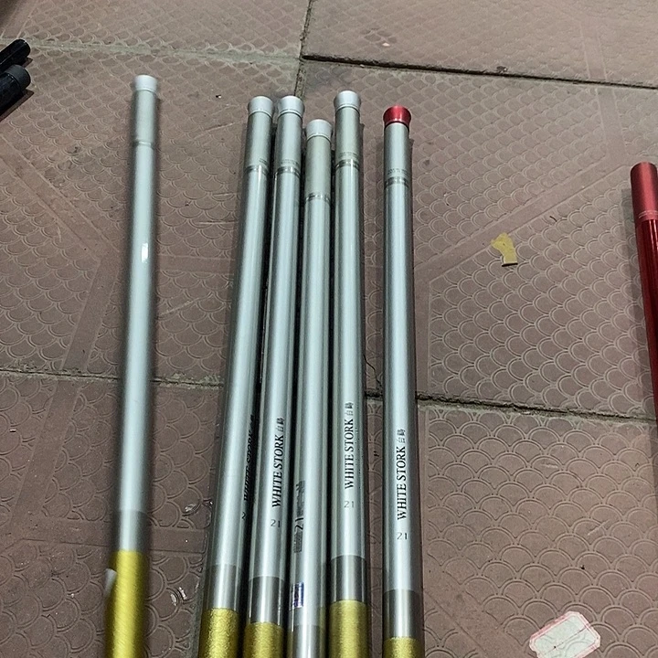 碧波白鹤鱼竿6.3米的一根瑕疵配节介意不拍，