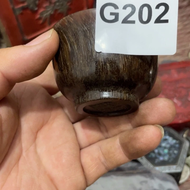 二***哥瓷片直播间火爆热卖
