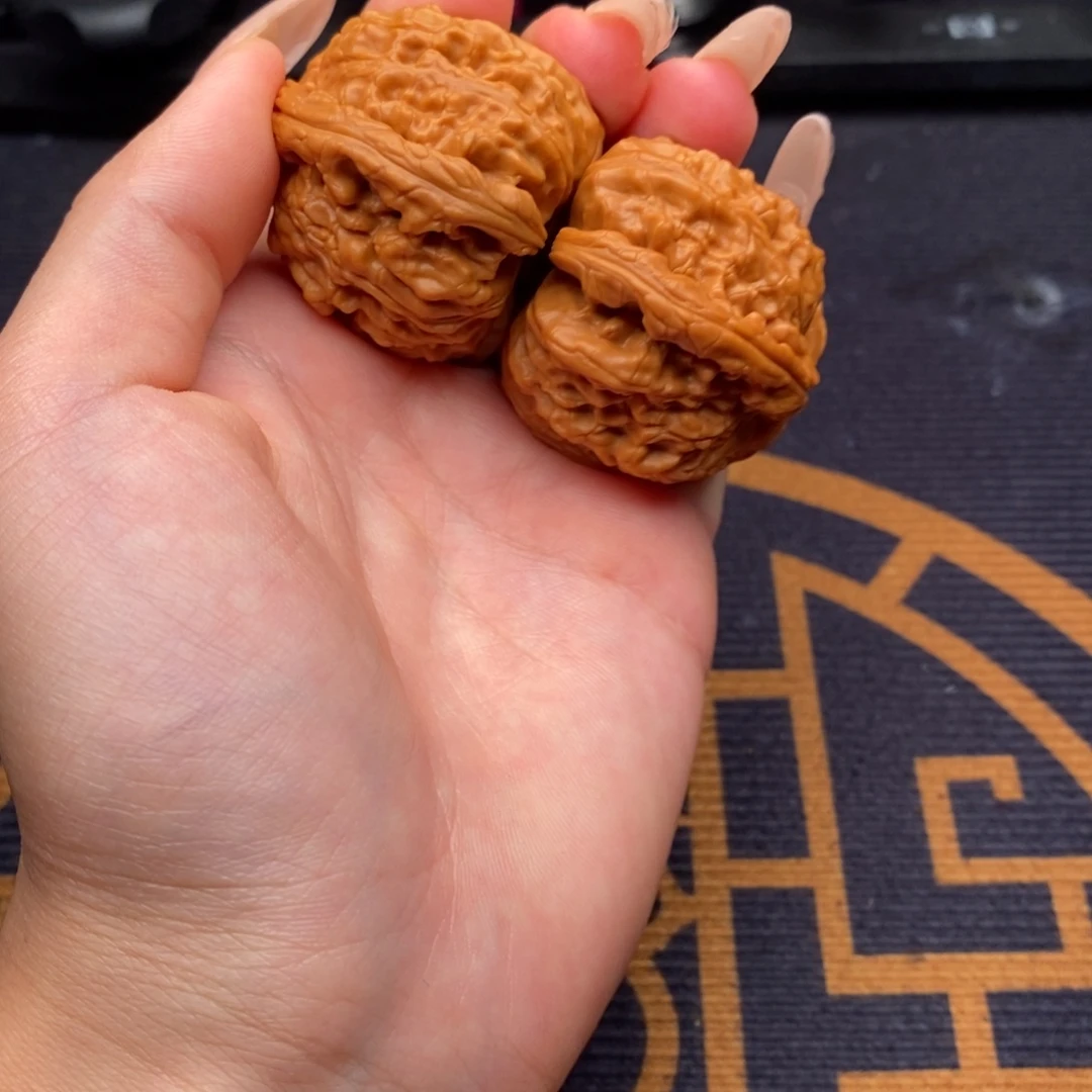 j***j吊坠文玩核桃白狮子