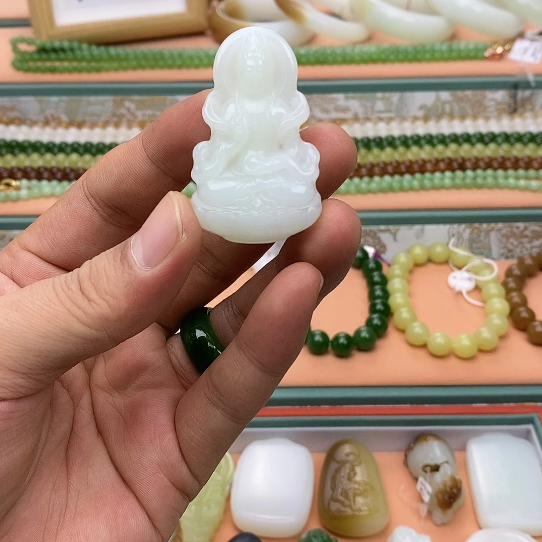 和田玉未镶嵌颈饰俄罗斯白玉观音