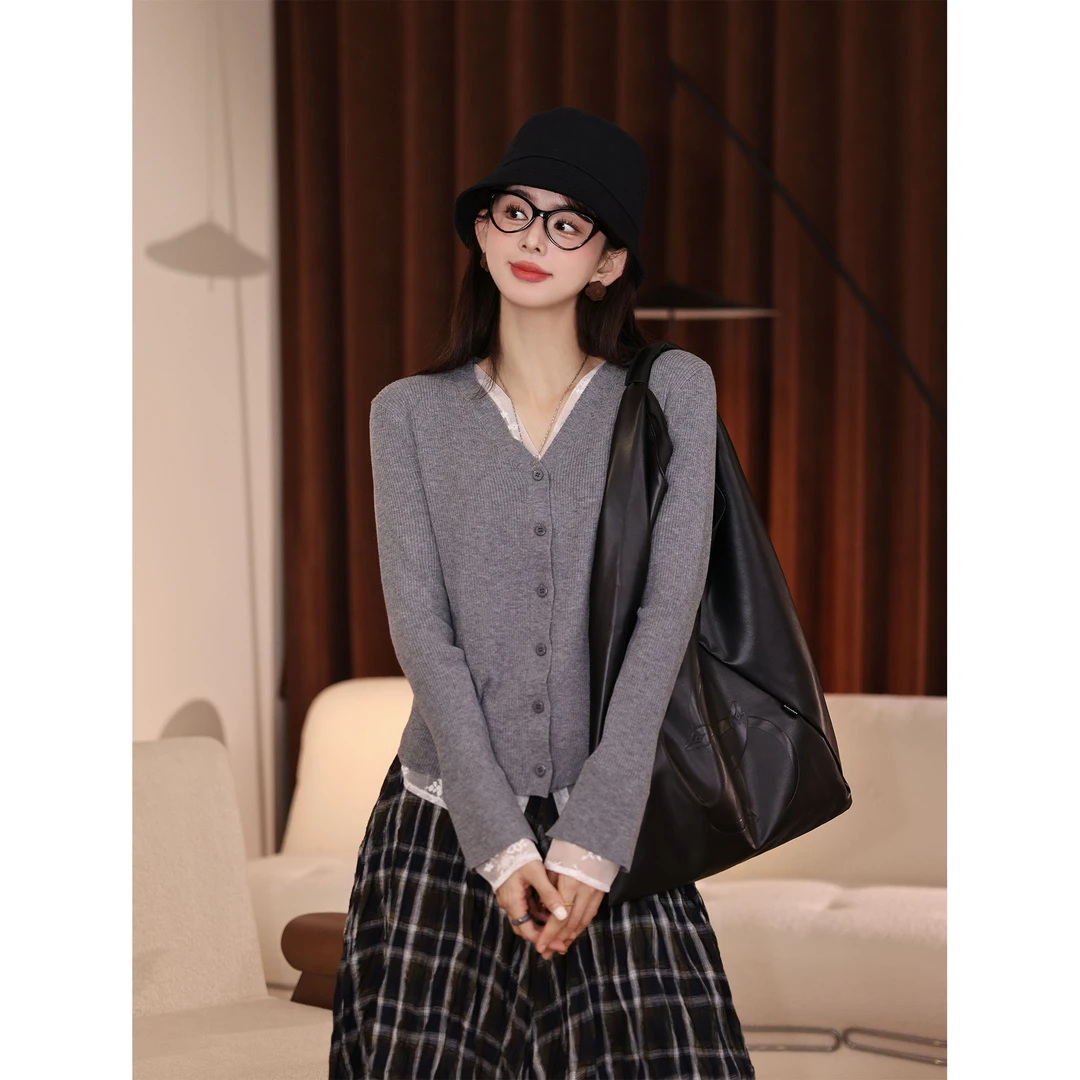 陈佳洁【例外】蕾丝韩系假两件百搭休闲极简春开衫针织衫JY0325370