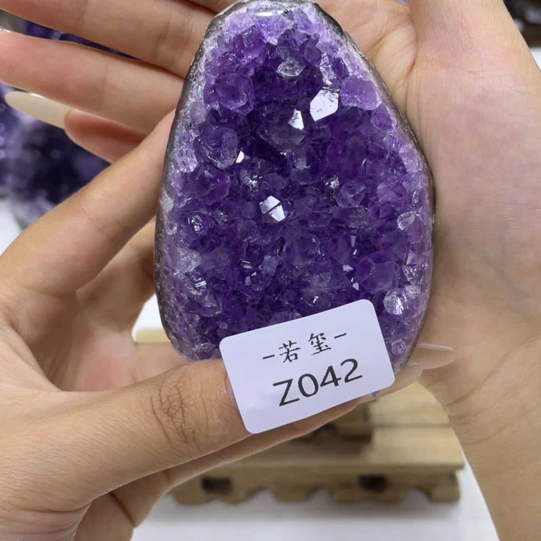 乌拉圭紫水晶摆件z042