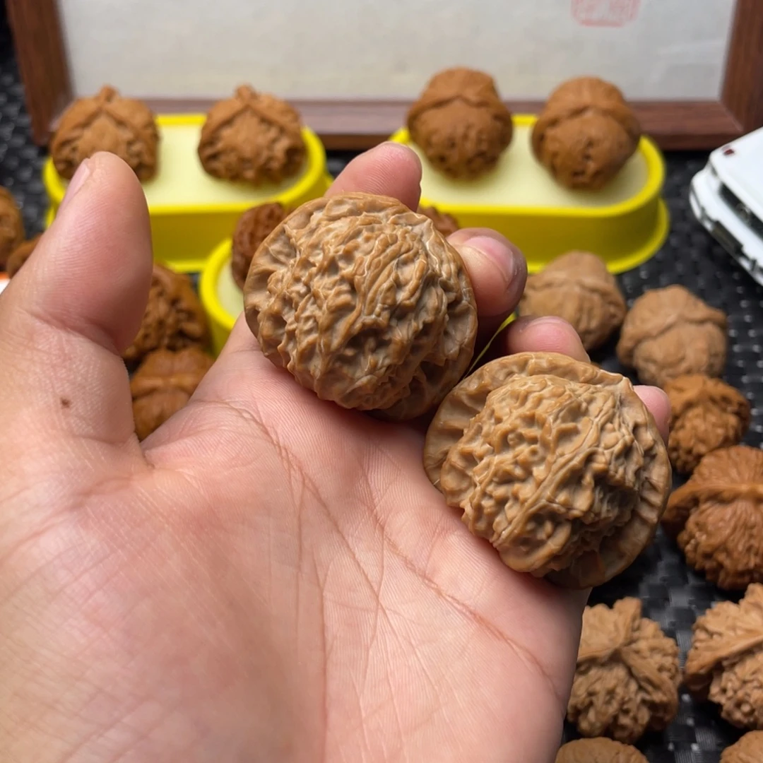 文玩核桃把件三角白41➕白茬全品