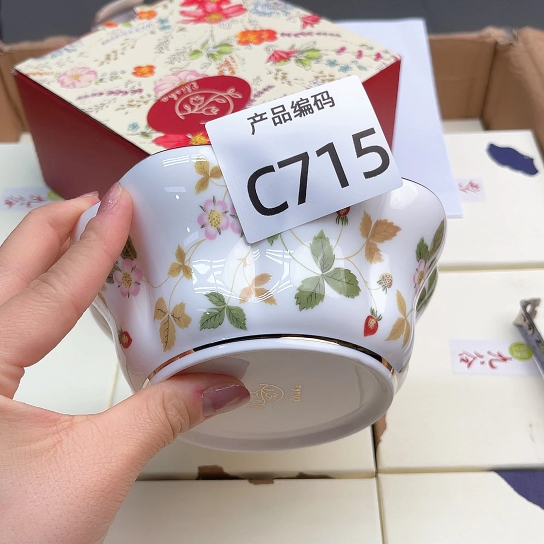 瓷片我哦哦哦哦我我