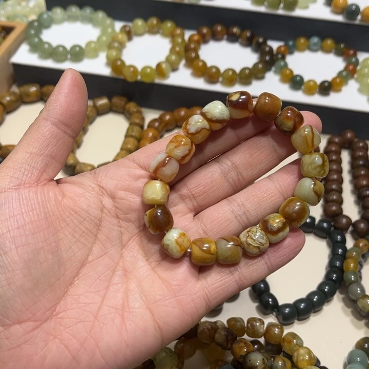 蛇纹石玉未镶嵌手链卡12有干纹