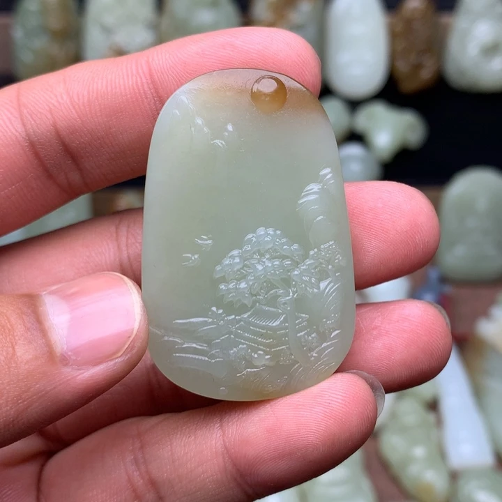 和田玉（糖玉）未镶嵌颈饰