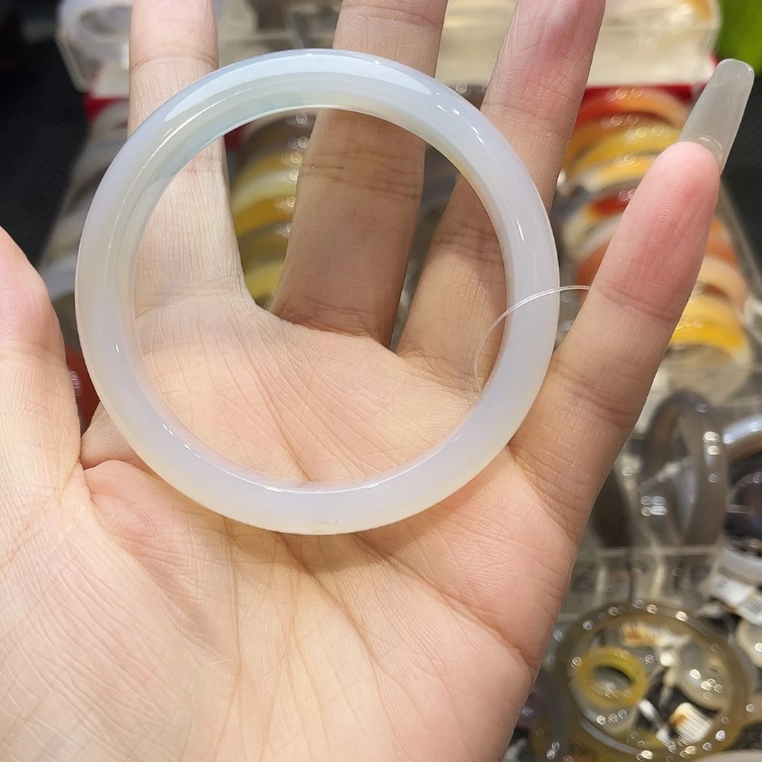玛瑙/玉髓手镯未镶嵌54福利