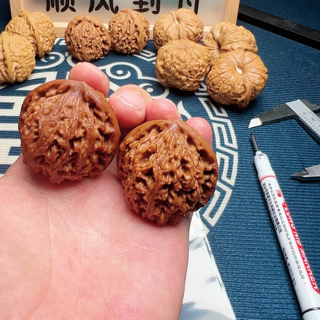 别****民41 水龙纹 别哥 文玩核桃