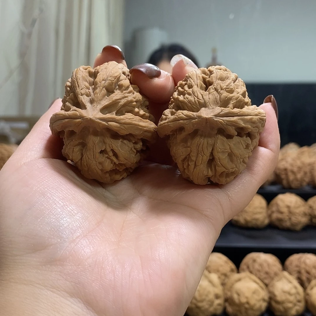 把件文玩核桃葱*饼42核樽有水尖