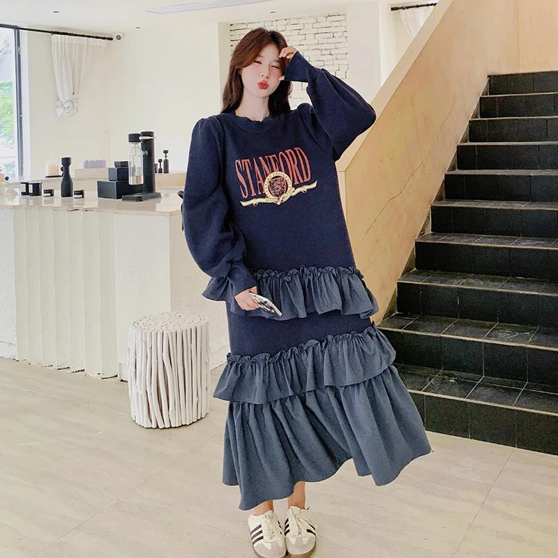 蓝色木耳边设计感拼接连衣裙女春秋新款法式小个子网红气质卫衣裙