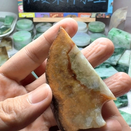 翡翠未镶嵌颈饰55555