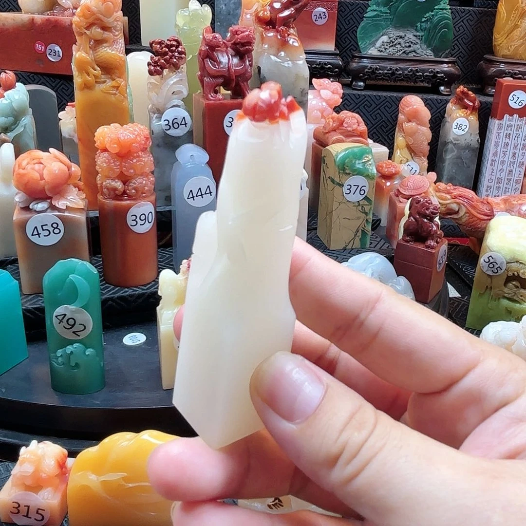 寿山石其他广西芙蓉石甲虫