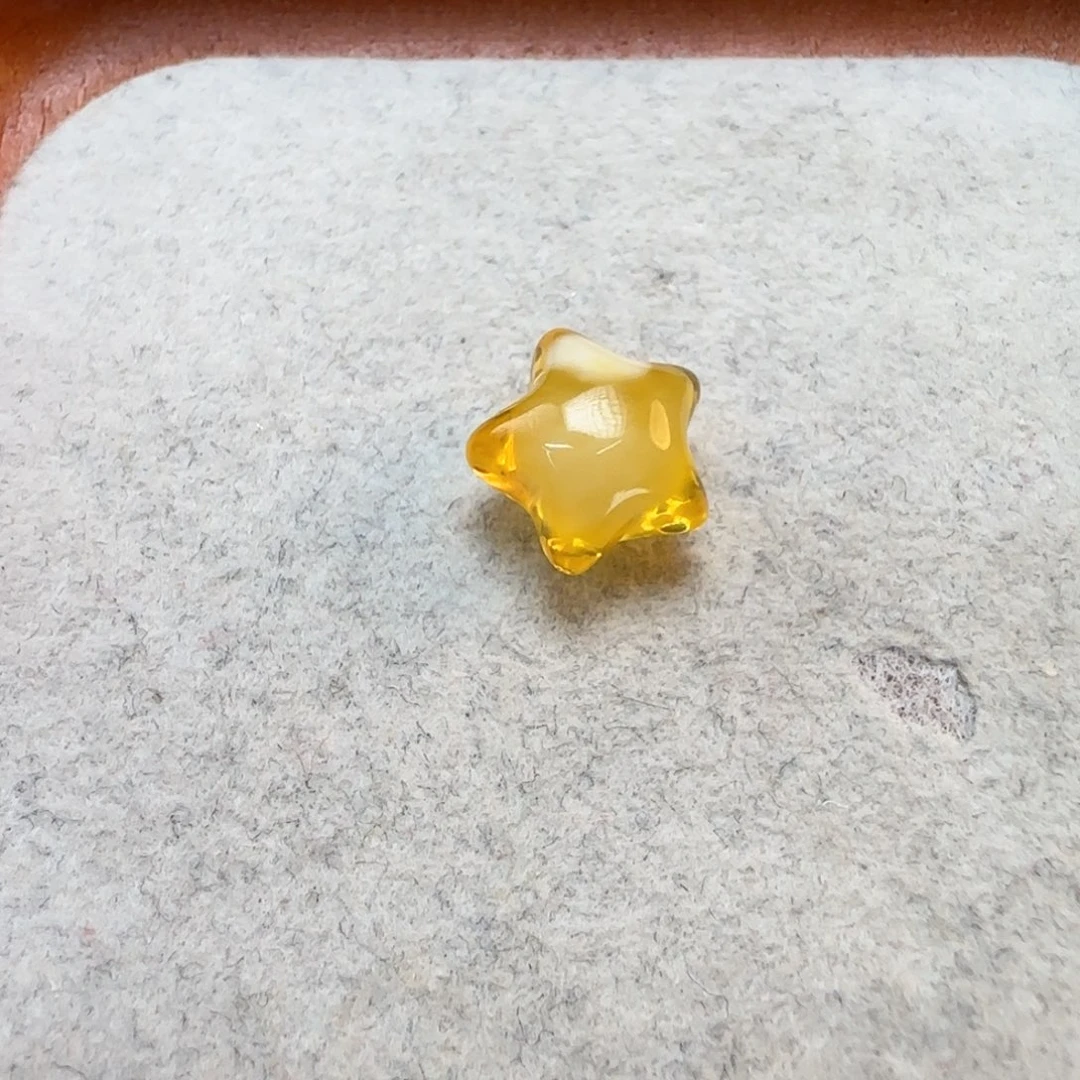 裸石琥珀未镶嵌定制