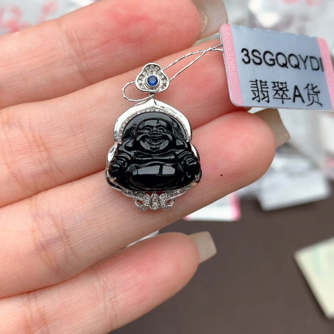 翡翠18K金镶嵌挂件…..