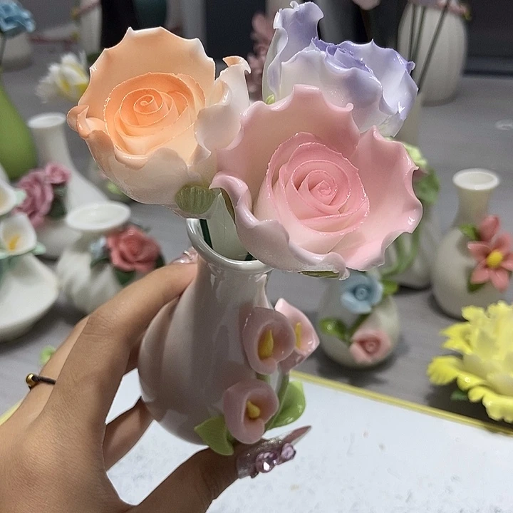 陶瓷纯手工捏花设计