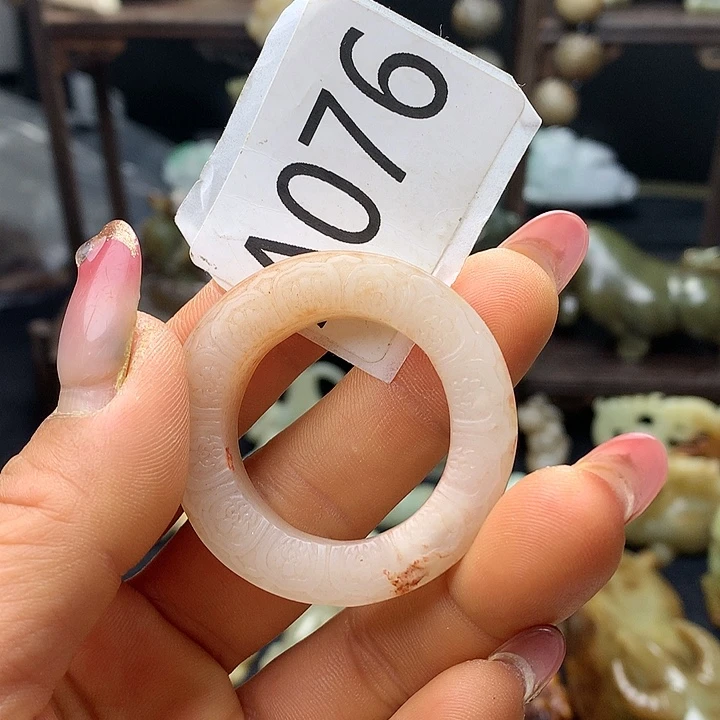 和田玉未镶嵌车挂