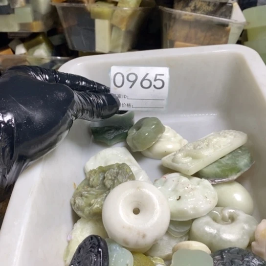 【闪购商品】未镶嵌蛇纹石玉珠宝玉器