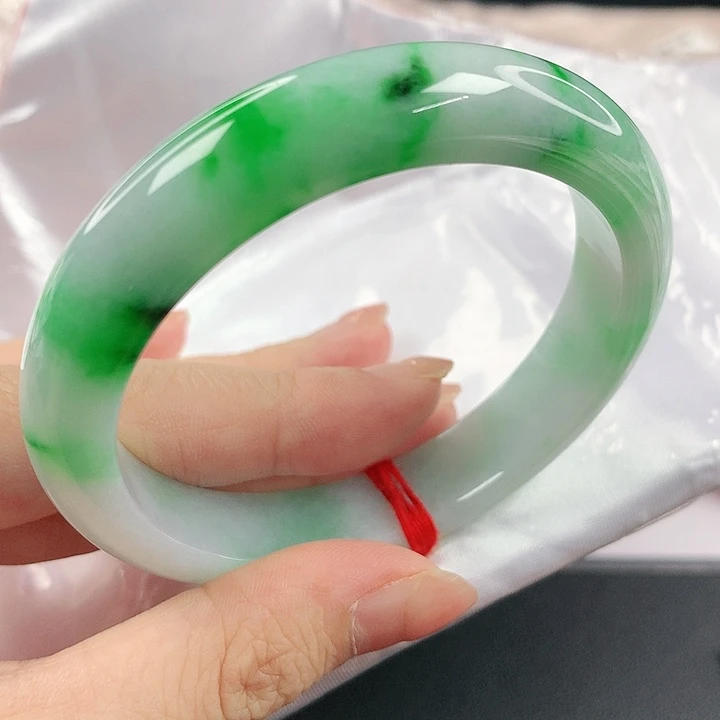 未镶嵌手镯翡翠，600