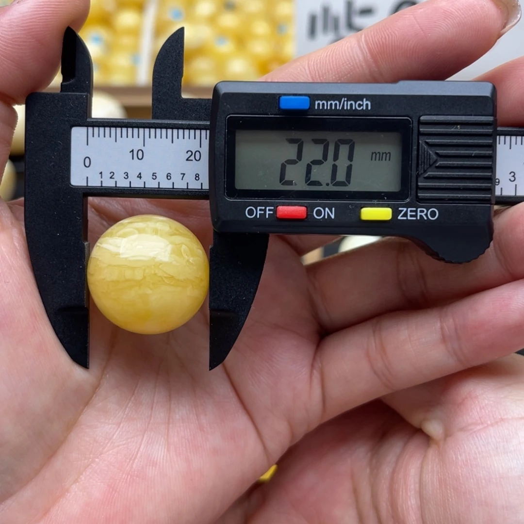 琥珀未镶嵌裸石蜜蜡圆珠笑