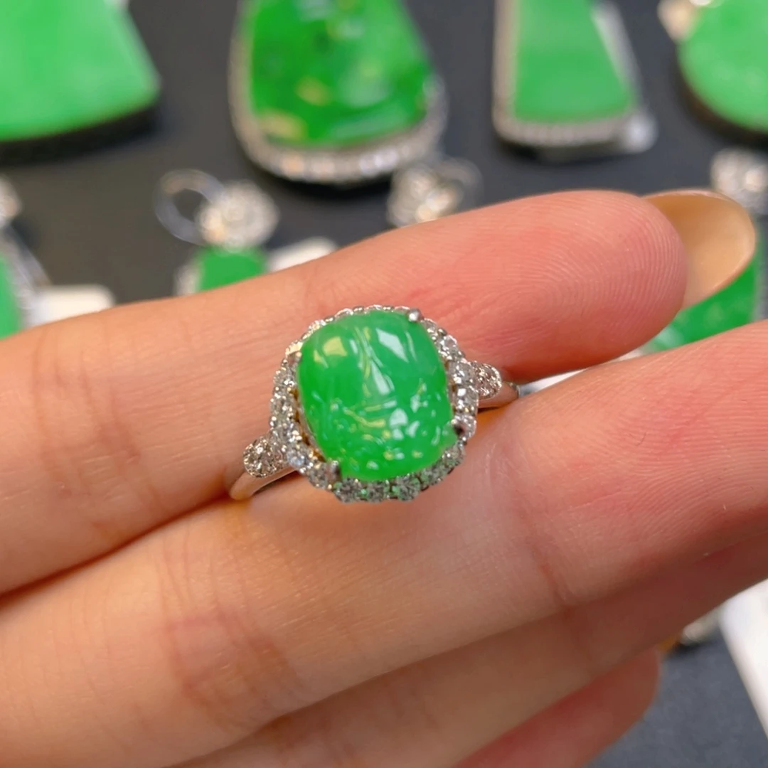 翡翠银S925镶嵌颈饰貔貅戒指