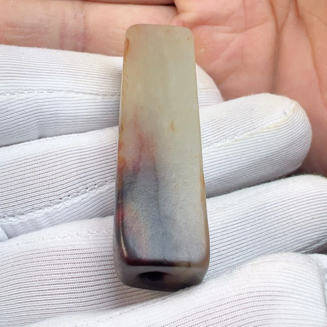 和田玉未镶嵌颈饰云***眠