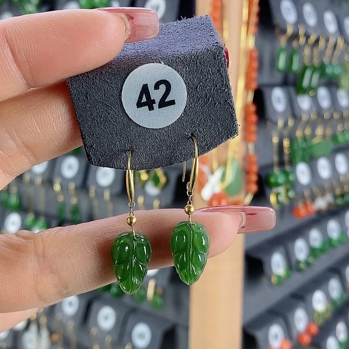 和田玉耳饰18K金镶嵌