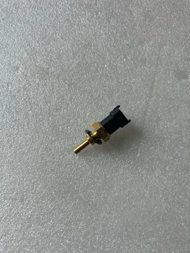 东风天龙KL发动机水温传感器3611014-E9300龙擎X7发动机温度传感