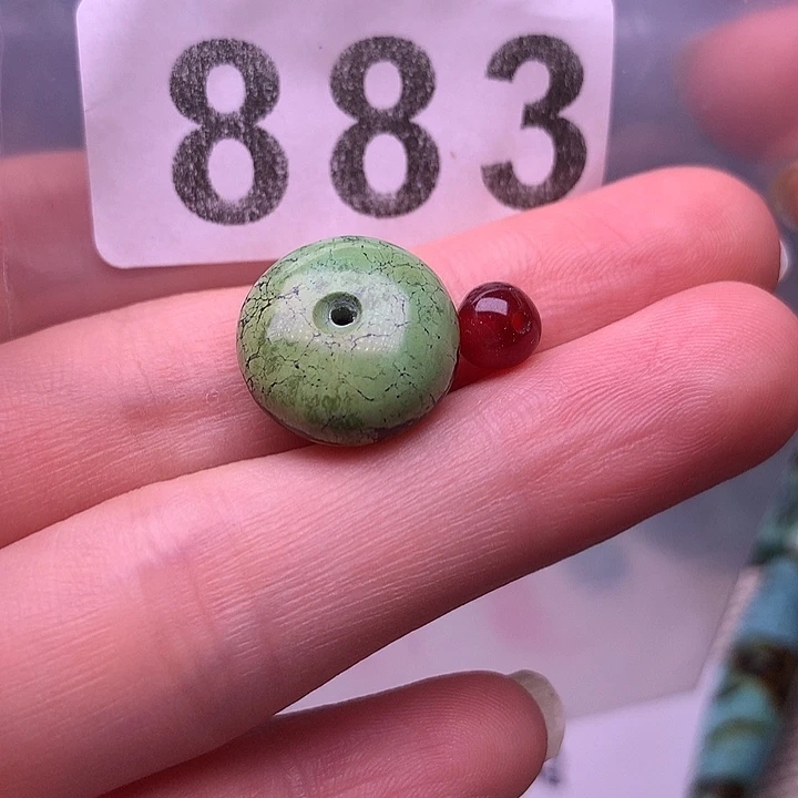 南红玛瑙未镶嵌珠宝奇石